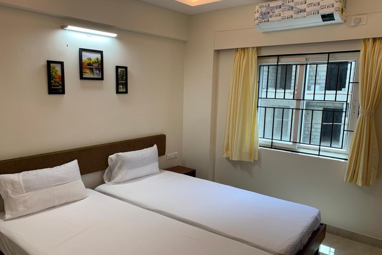 Vennela Hotel Apartments Bangalore Buitenkant foto