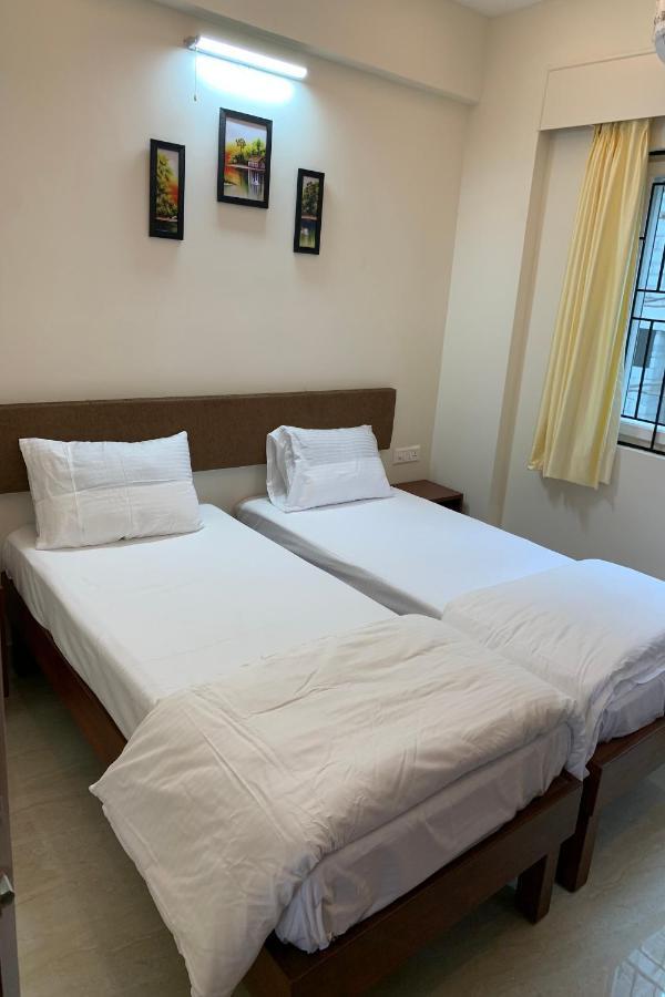 Vennela Hotel Apartments Bangalore Buitenkant foto